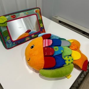 Baby mirror and soft interactive fish for tummy time